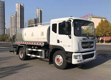 程力威牌CLW5183GSS6YT型洒水车